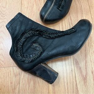 Papucei Steampunk Unique Hand Crafted Black Leather Boots